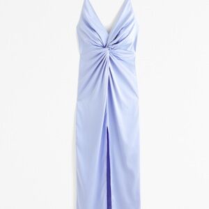 Elegant Light Blue Sleeveless Dress
